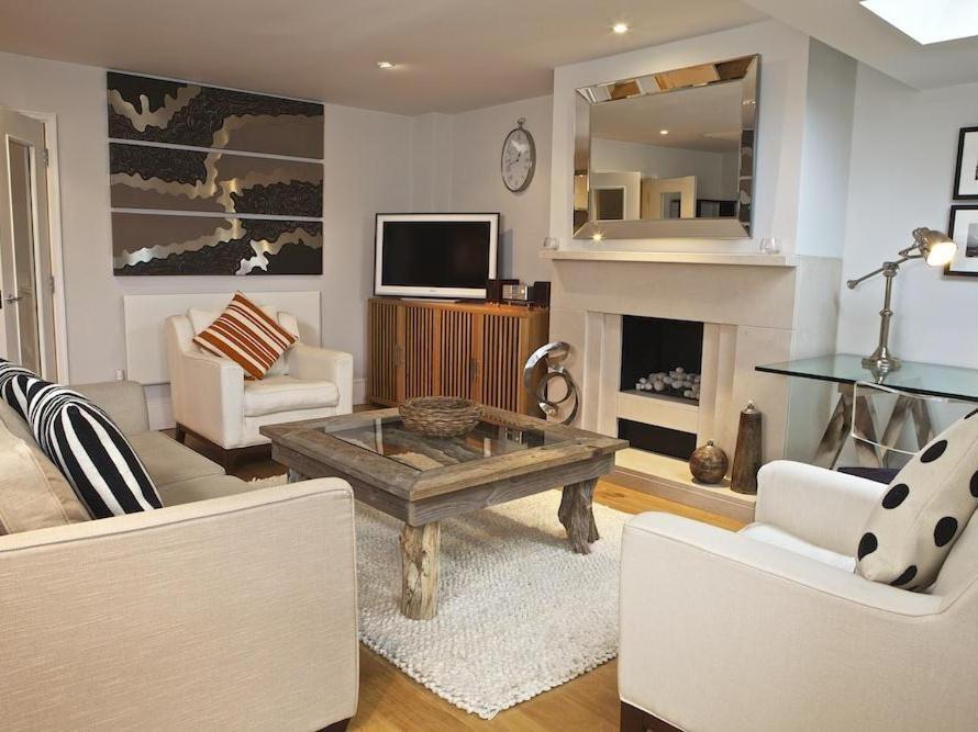 Diddly Squat, 43 Dart Marina Apartment ดาร์ตมัธ ภายนอก รูปภาพ